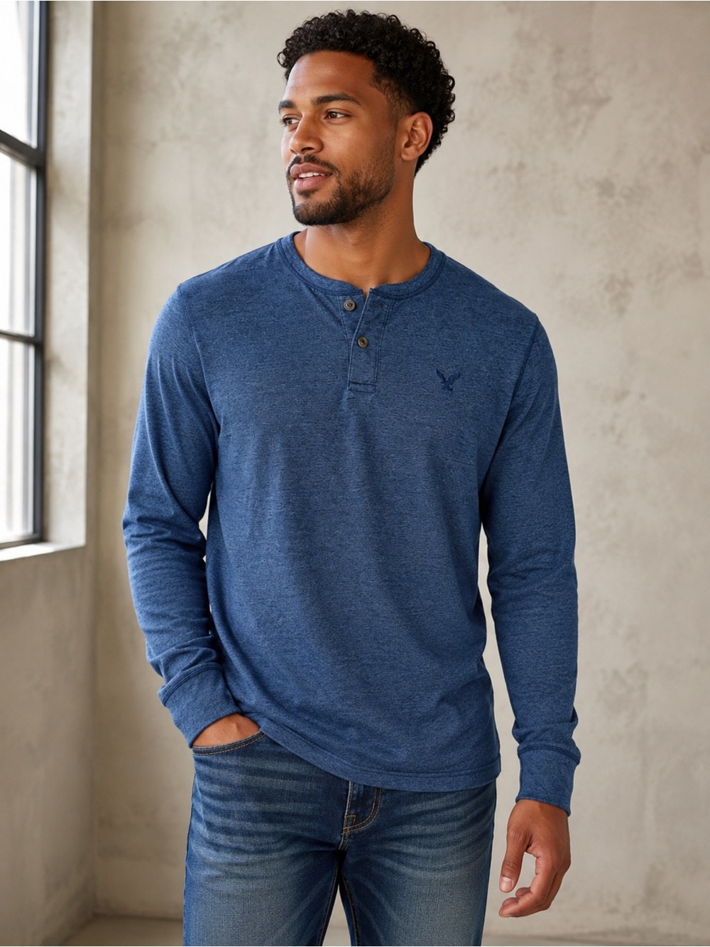 American Eagle AE Legend Men’s M Blue Heather Henley Long Sleeve Athletic Fit